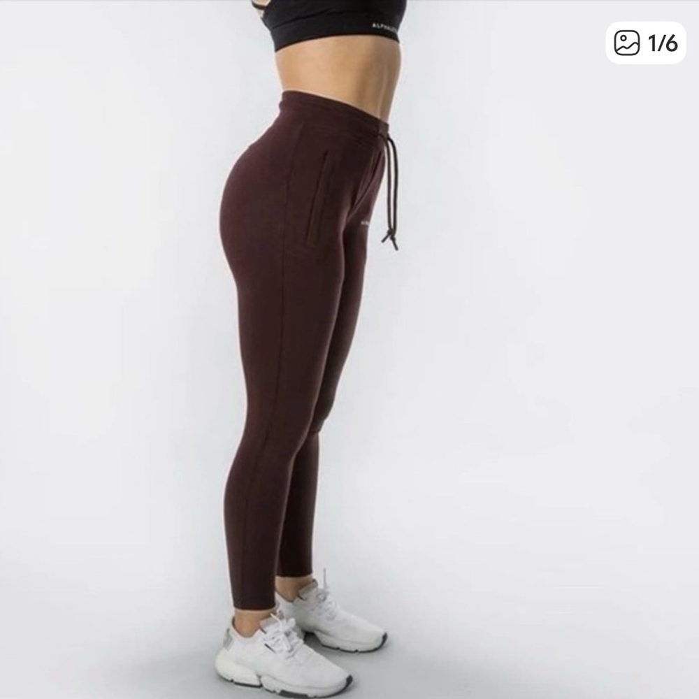 Alphalete Joggers- Blackberry